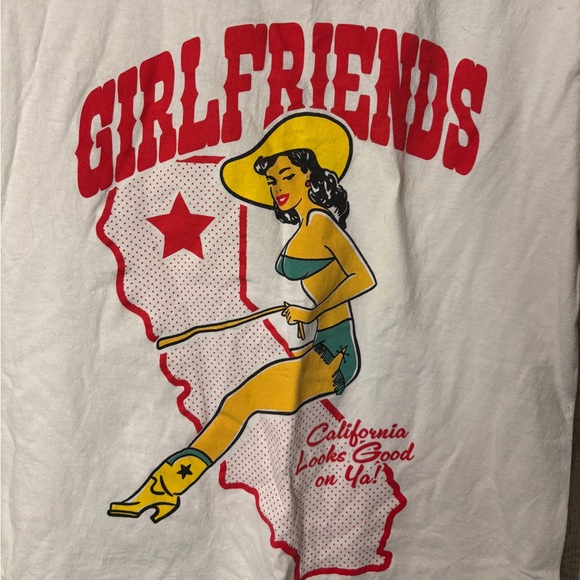 2008 Girlfriends graphic tee-shirt - Picture 2 of 3